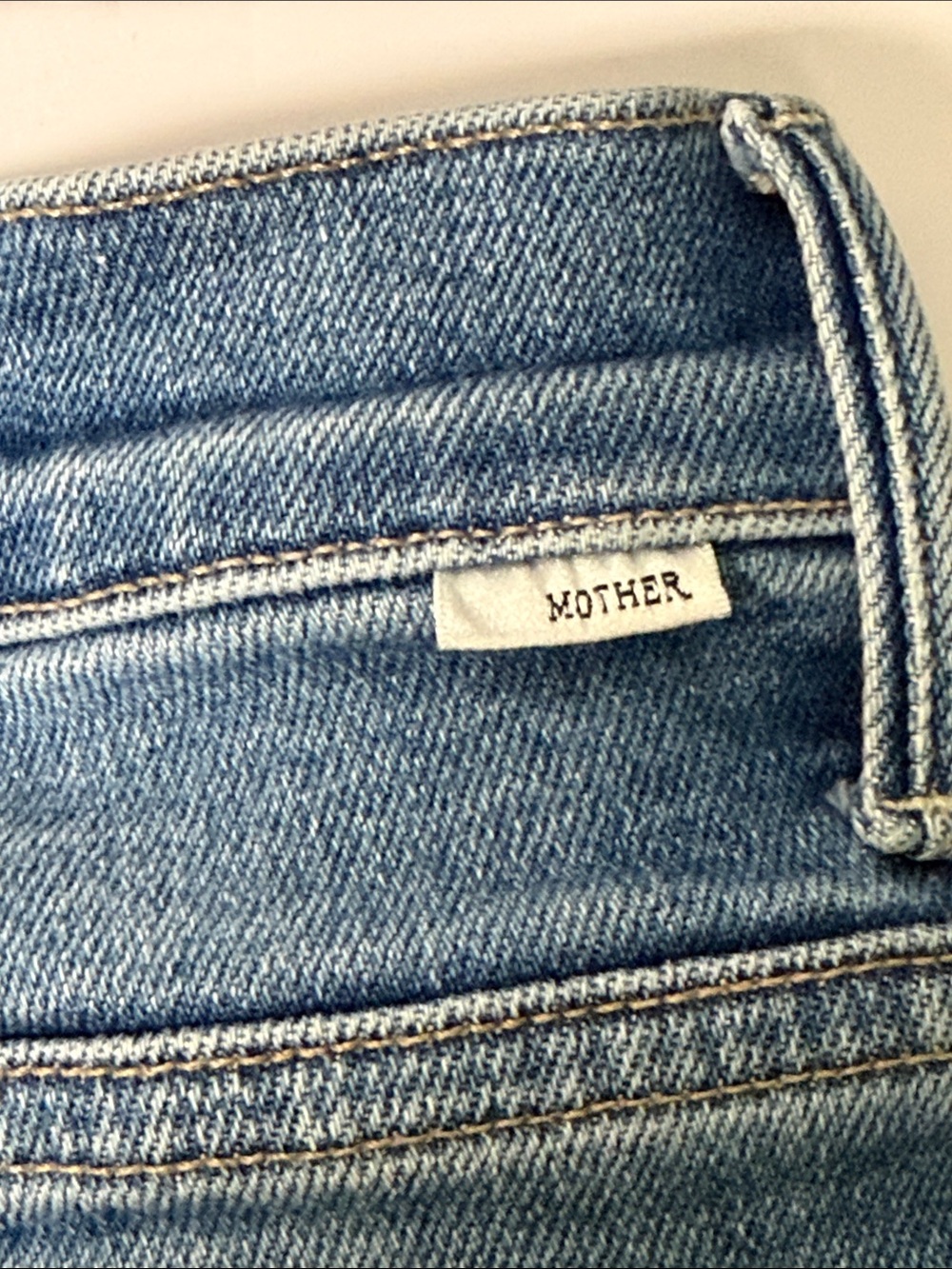 Mother The Weekender Blue Jeans Size 29 in Layover - Picture 7 of 14